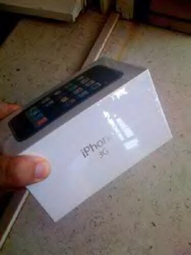 SELLING NOKIA N97 32GB AT $400, 3G 16GB APPLE IPHONE AT $300, BLACKBERRY STORM AT $350