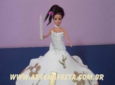 Bolo infantil da Barbie e bonecas